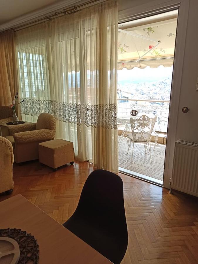 Golden mirror in Kavala Leilighet Eksteriør bilde